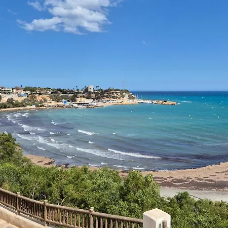 Villa La Zenia, Private Pool, 10Min Walk To La Zenia Beach, For 6 People *