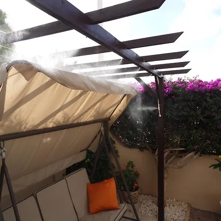 Villa La Zenia, Private Pool, 10Min Walk To La Zenia Beach, For 6 People * Orihuela