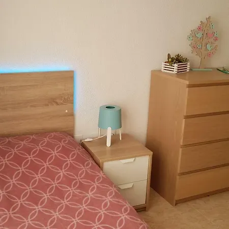 Villa La Zenia, Private Pool, 10Min Walk To La Zenia Beach, For 6 People