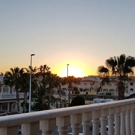 Villa La Zenia, Private Pool, 10Min Walk To La Zenia Beach, For 6 People Orihuela